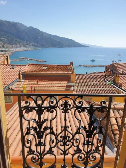 Duplex Vue Mer 50M De La Plage Des Sablettes Menton Exterior foto
