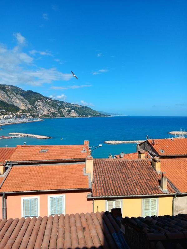 Duplex Vue Mer 50M De La Plage Des Sablettes Menton Exterior foto